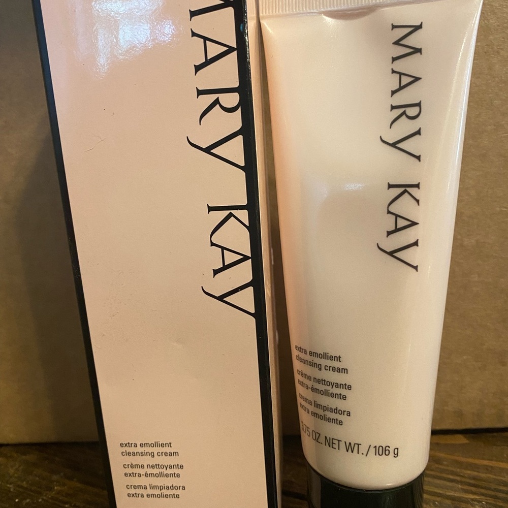 Mary Kay Extra Emollient Cleansing Cream NEW RARE HARD TO FIND